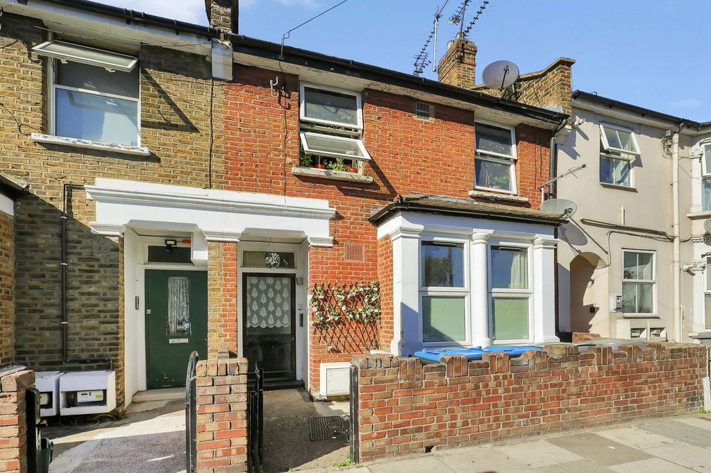 Property photo 1 of 10