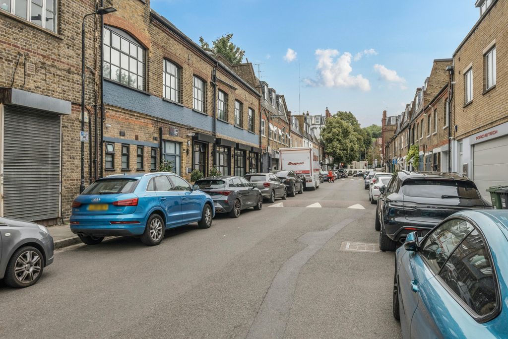 Property photo 2 of 6 1342648268A5E1577E395.Jpg