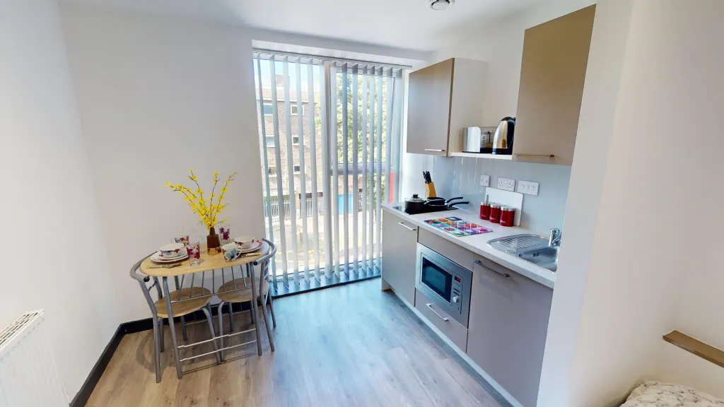 Property photo 2 of 8