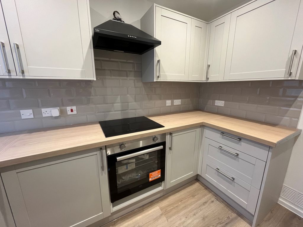 Property photo 2 of 20 Photo 14