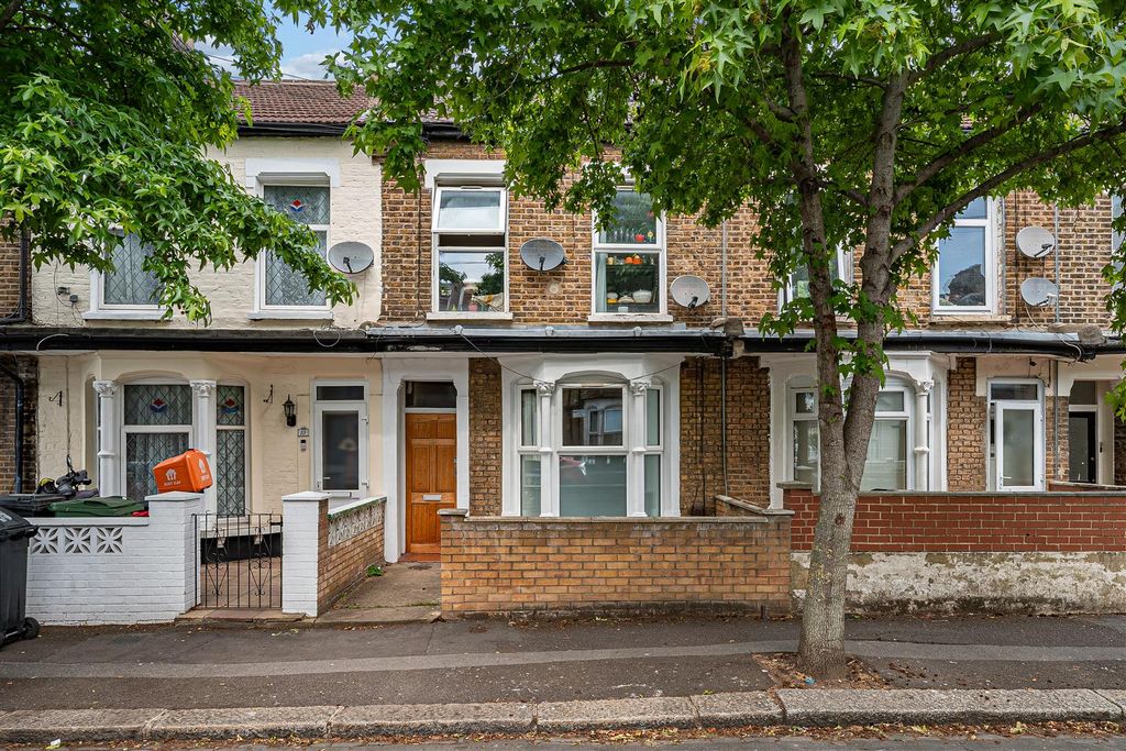 Property photo 1 of 33
