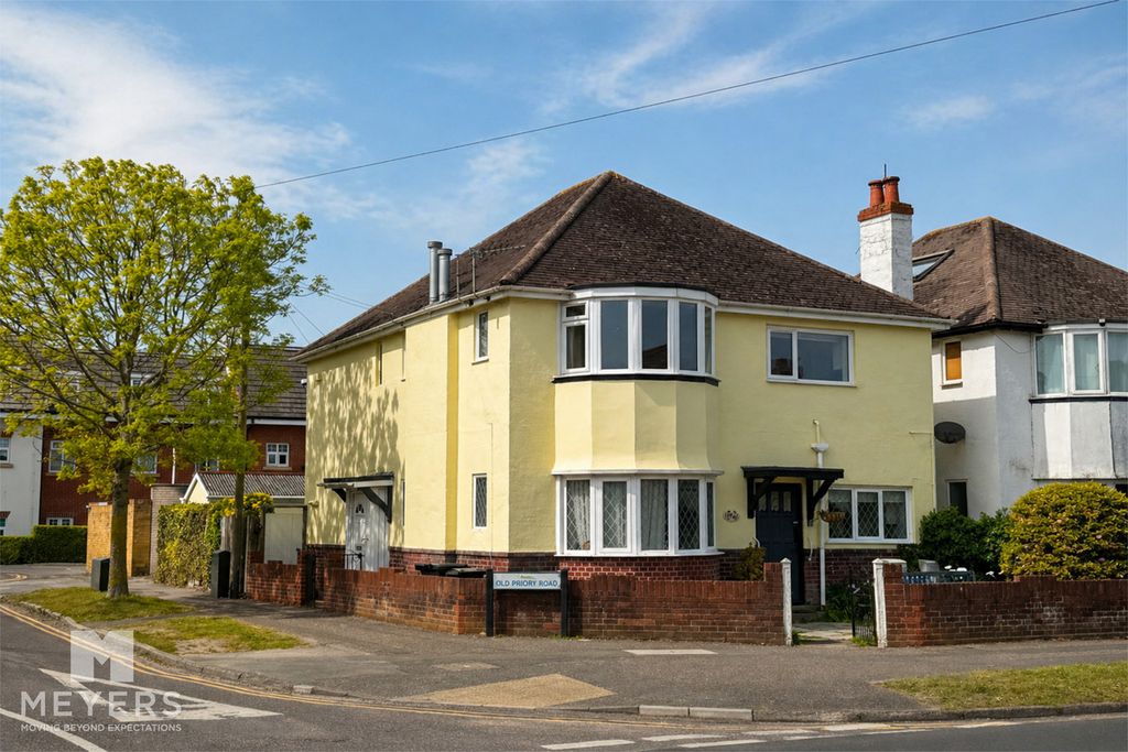 Property photo 1 of 14