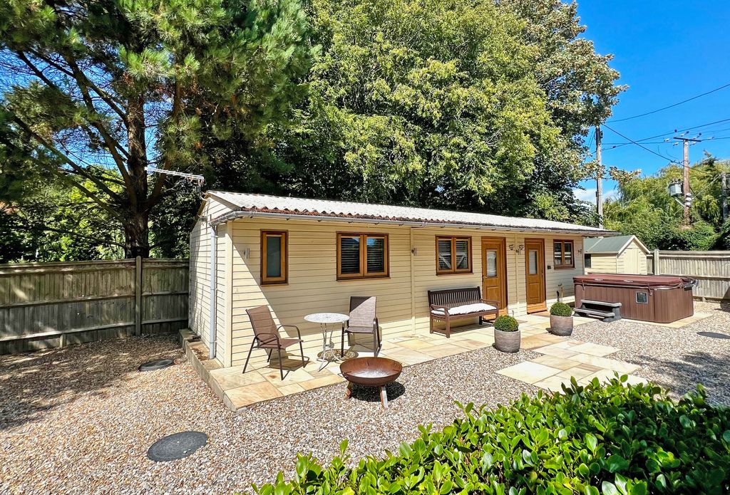 Property photo 3 of 41