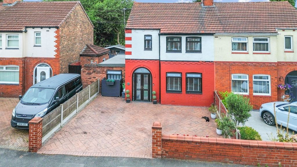 Property photo 1 of 40