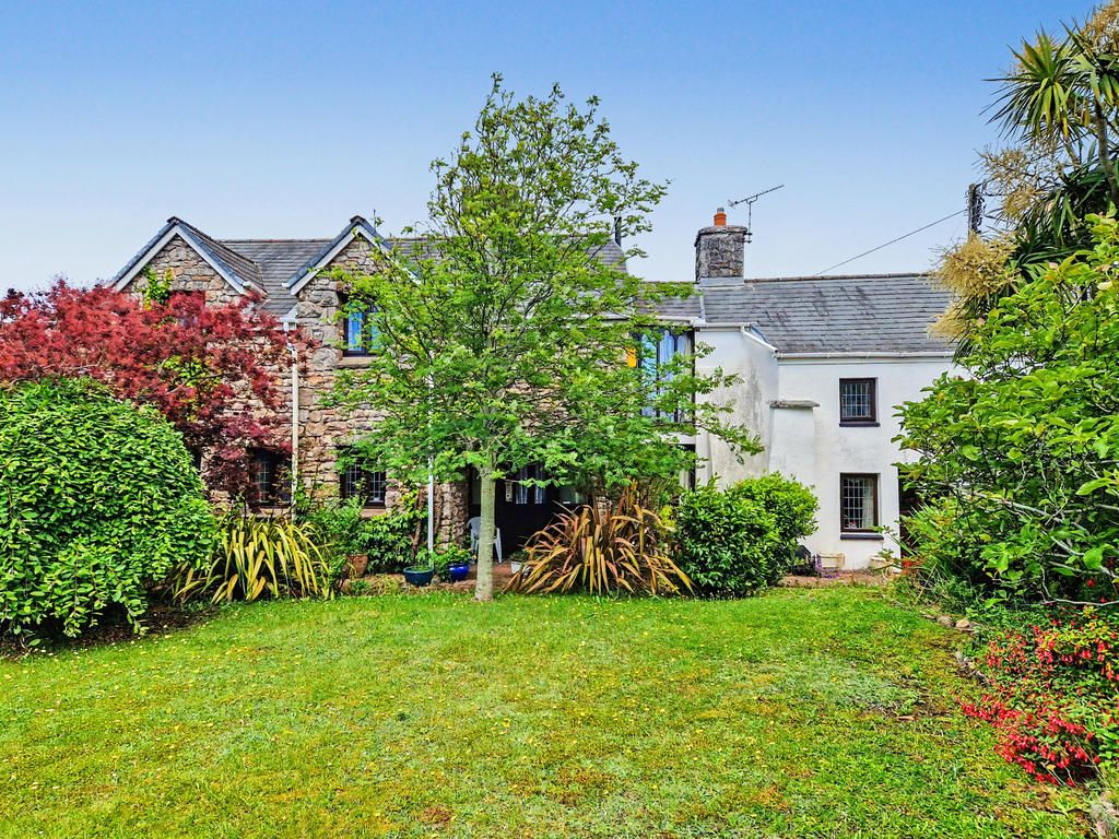 Property photo 1 of 43