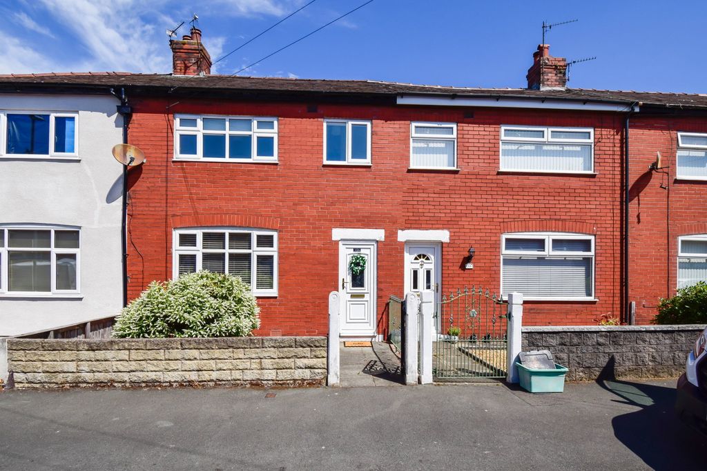 Property photo 1 of 13