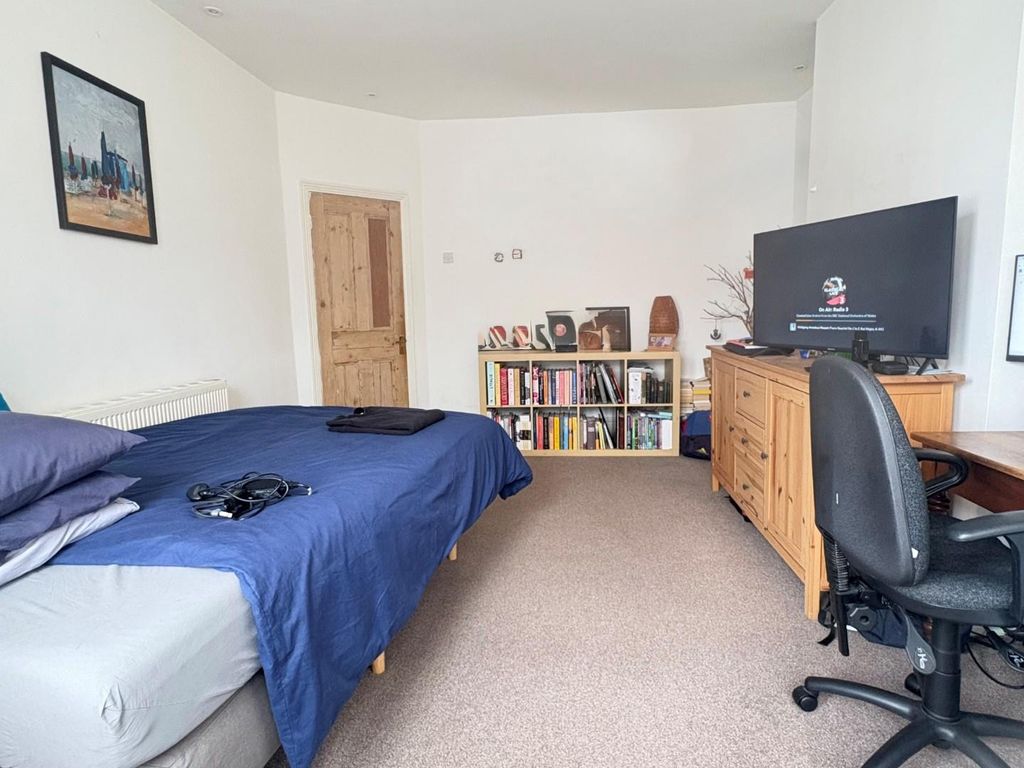 Property photo 2 of 10 1.Jpg