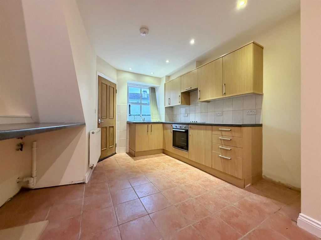 Property photo 3 of 9 Kitchen/Diner