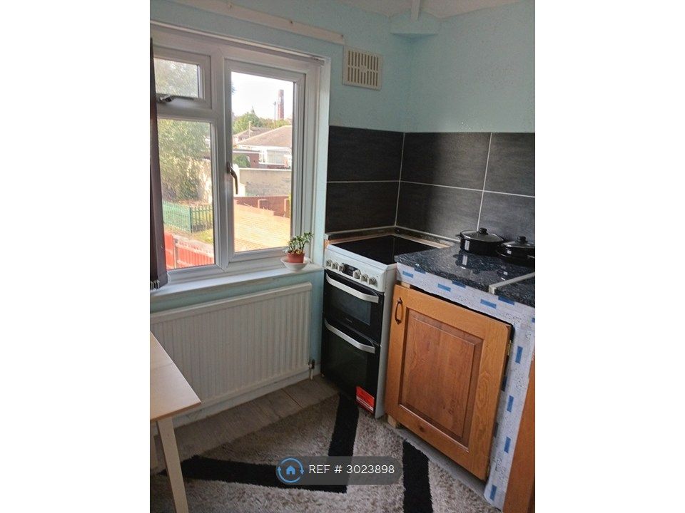 Property photo 2 of 22