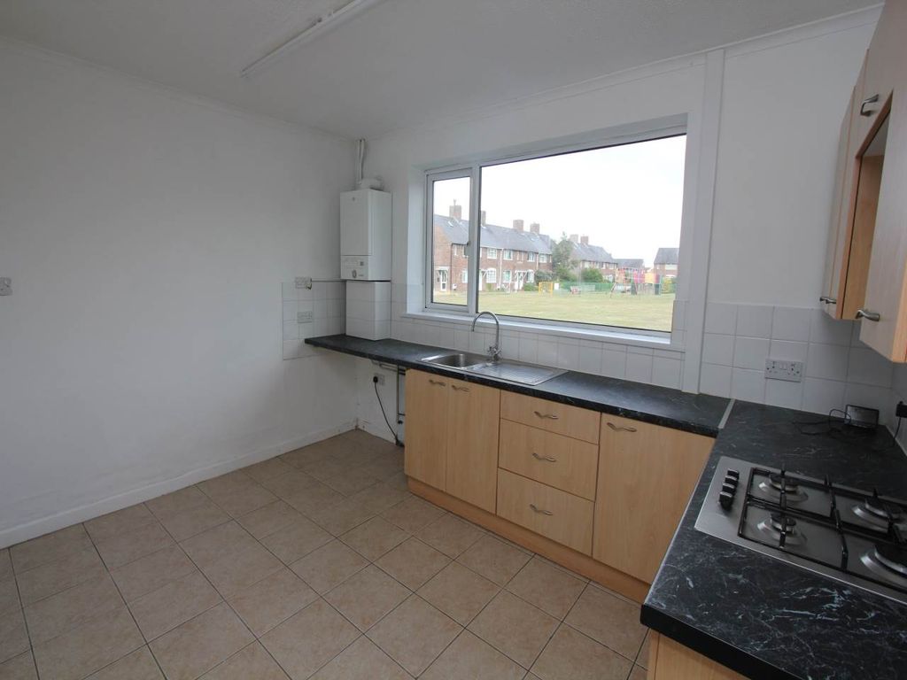 Property photo 2 of 9 Kitchen