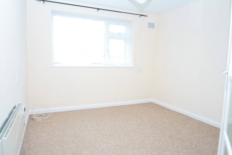 Property photo 3 of 5 Picture No. 12