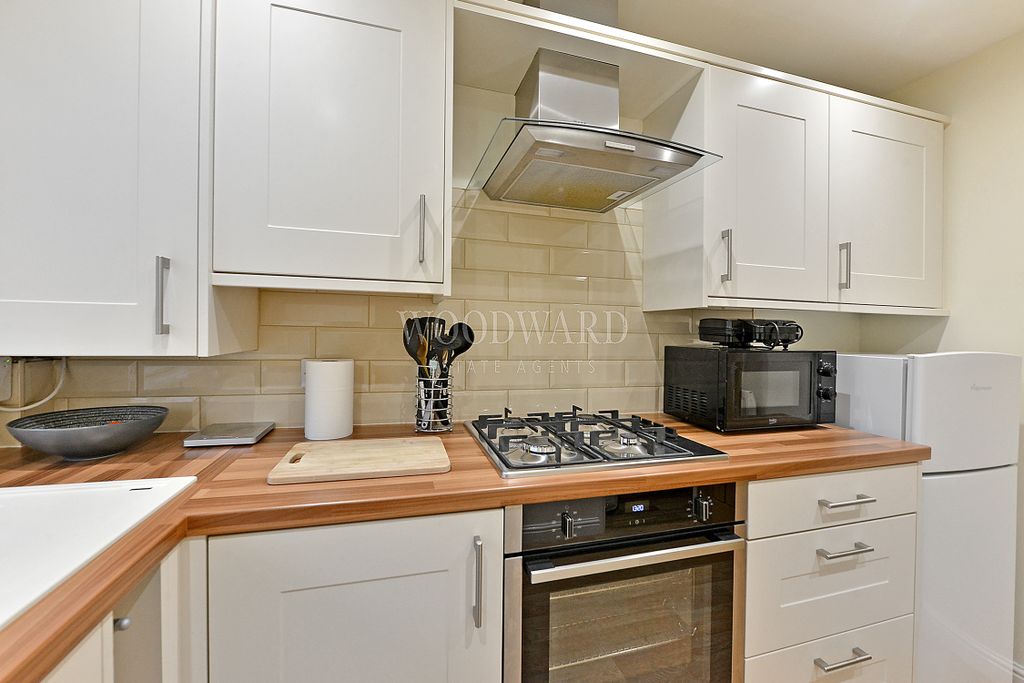 Property photo 3 of 13 Kitchen