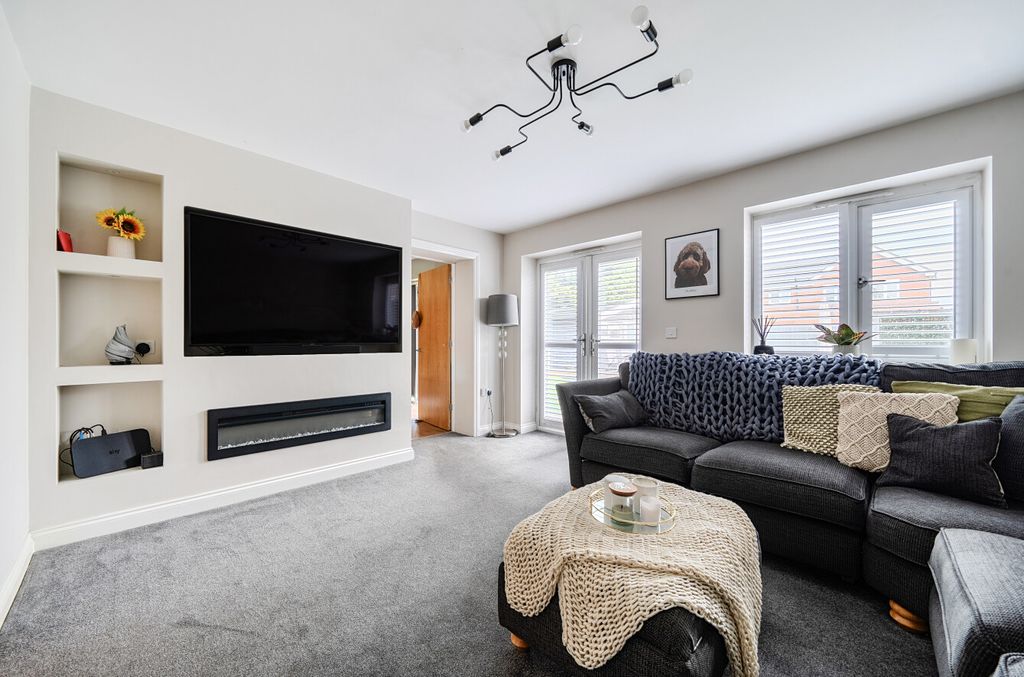 Property photo 3 of 10 1346639-25-68B01c...
