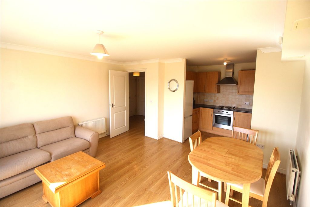 Property photo 2 of 11 Picture No. 18
