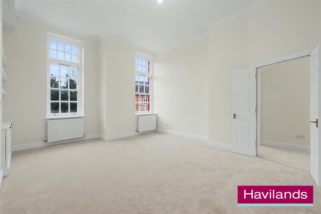 Property photo 3 of 12 Penrose House N21 1Tw-11.Jpg