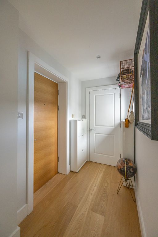 Additional image 4 of 2 bed flat for saleElizabeth Avenue, St. Peter Port, Guernsey GY1