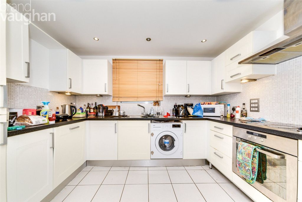 Property photo 2 of 11 Picture No. 01