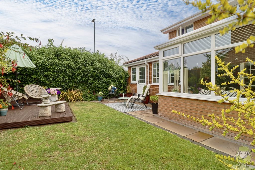 Property photo 2 of 23