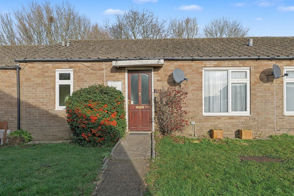 Property photo 1 of 19 137 Lime Kiln, Royal Wootton Bassett, Wiltshire Sn4 7HQ