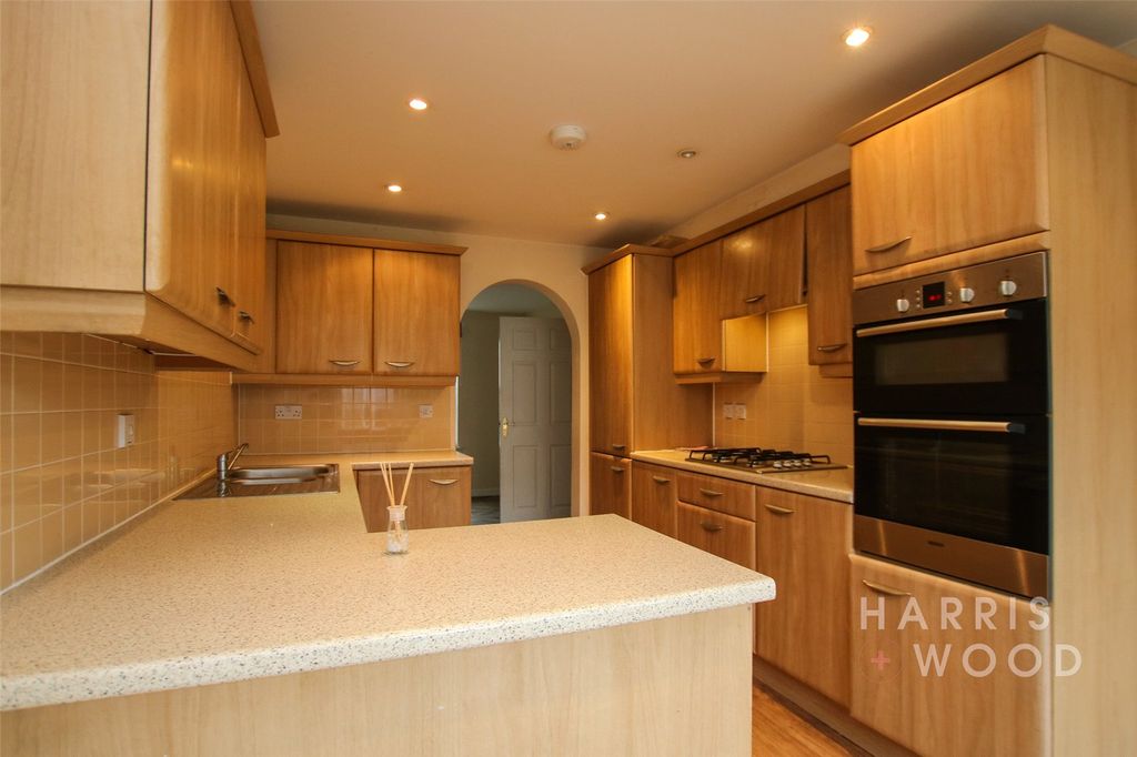 Property photo 2 of 20 Picture No. 04