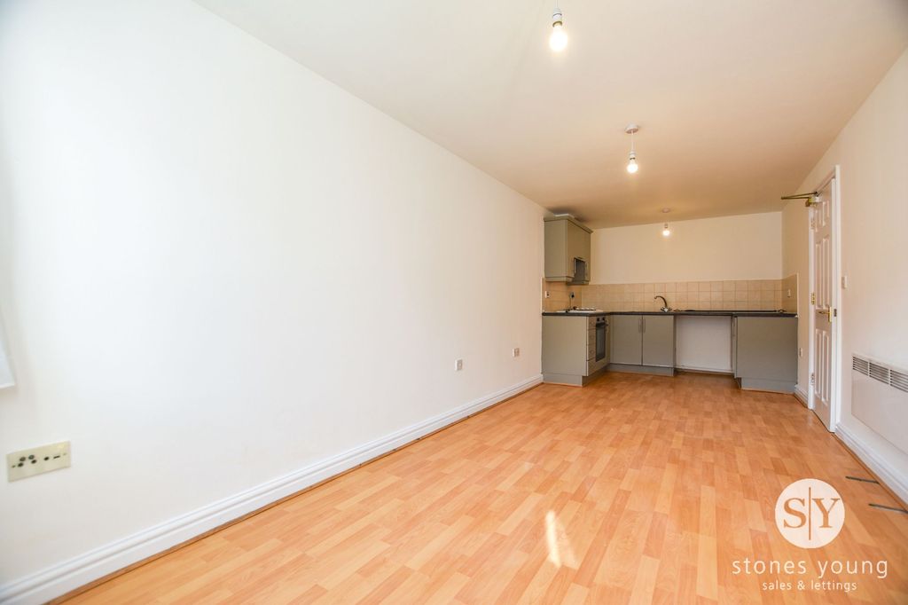 Property photo 3 of 5