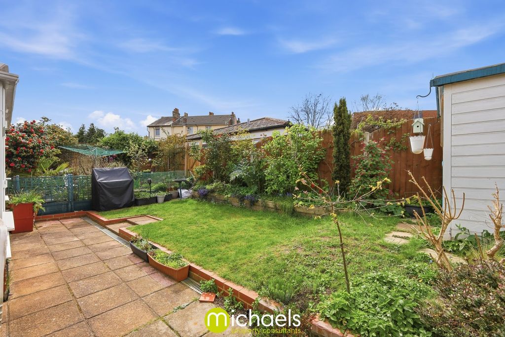 Property photo 2 of 19