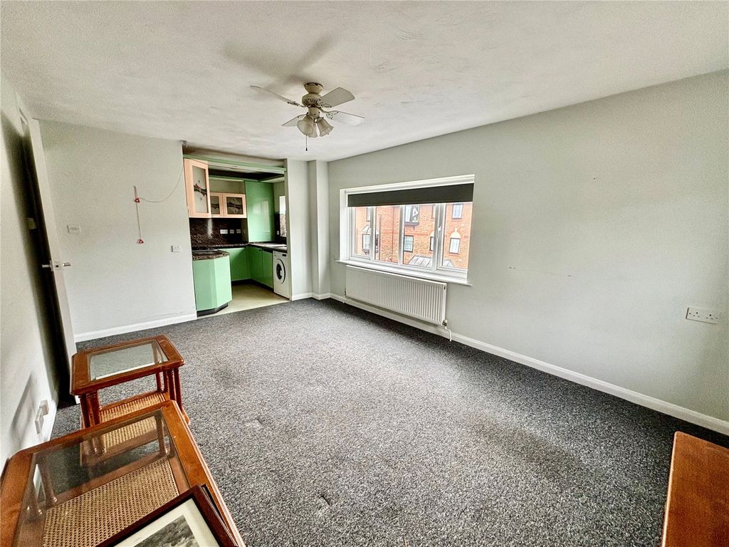 Property photo 3 of 17 Picture No. 24