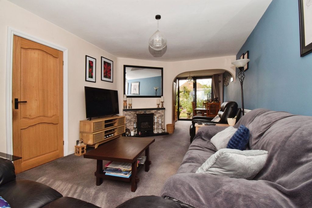 Property photo 3 of 20 Pbox-Img.Jpg