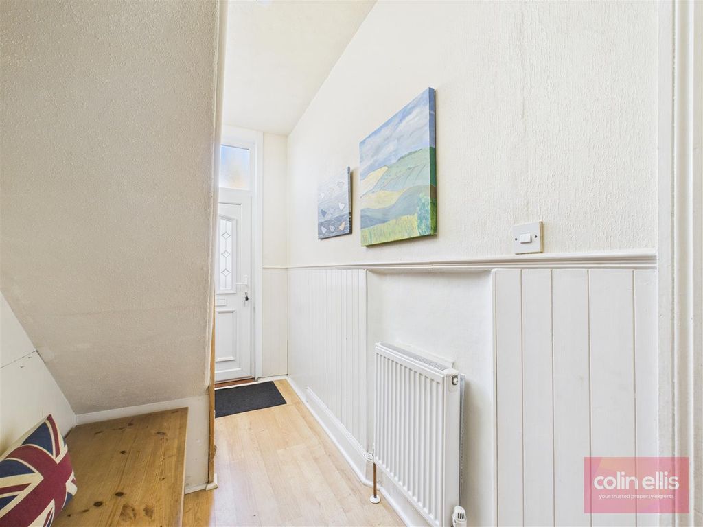 Property photo 3 of 20 Cam05075G0-Pr0243-Still002.Jpg