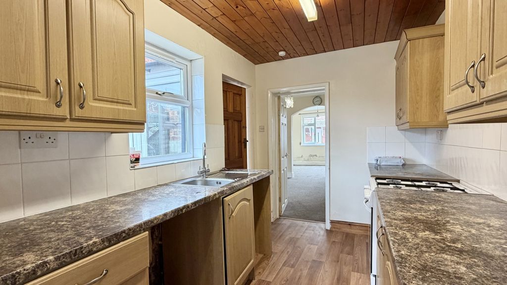 Property photo 3 of 18 3