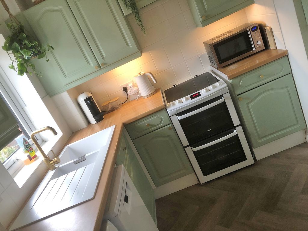 Property photo 3 of 27