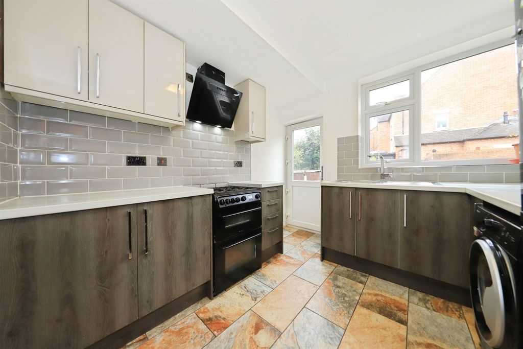 Property photo 2 of 14
