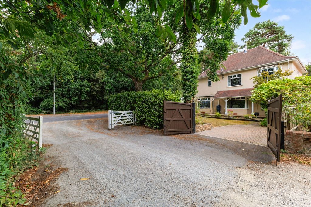 Property photo 2 of 23 Picture No. 26