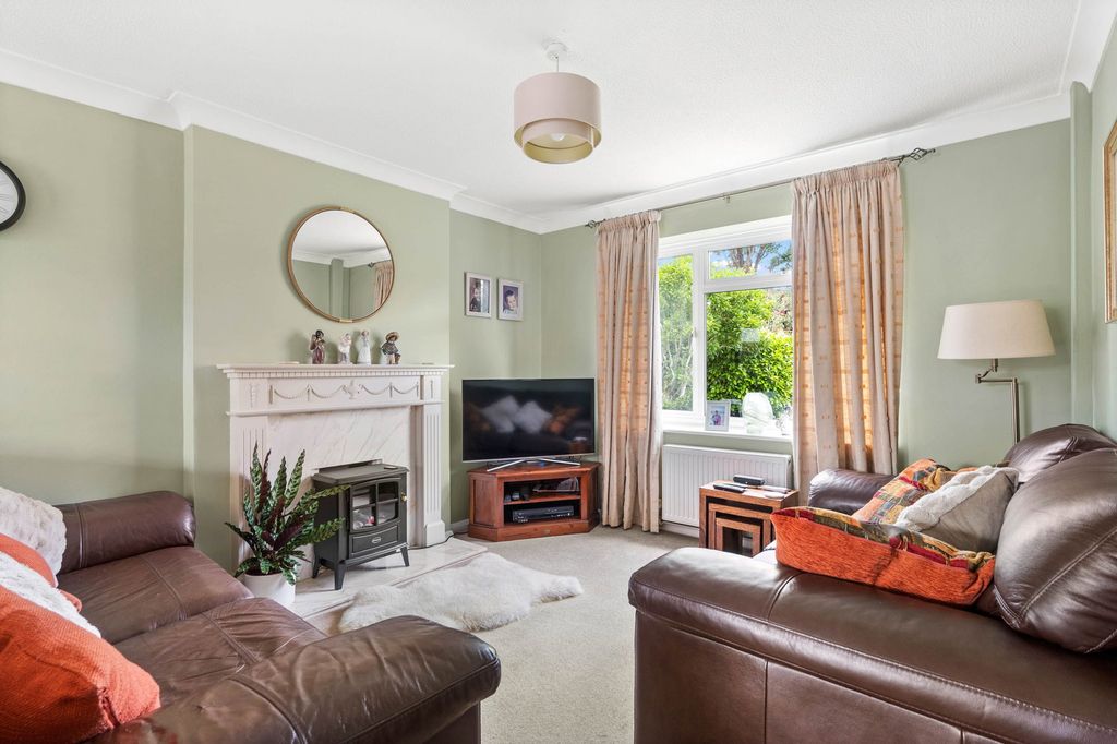 Property photo 2 of 14