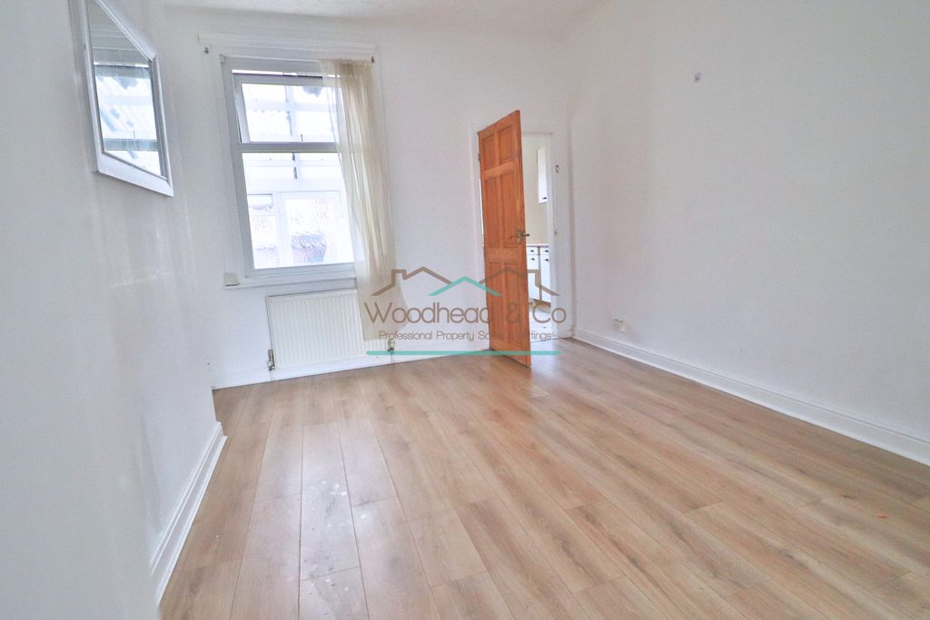 Property photo 2 of 6 Untitled Design(43)