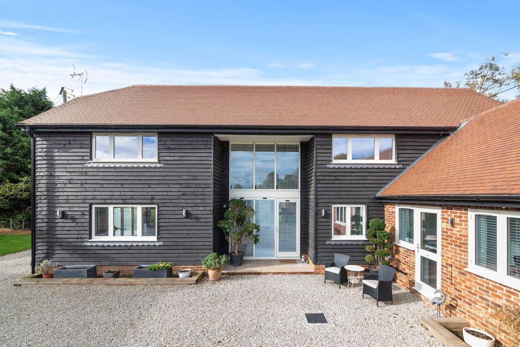 Property photo 3 of 40 Threshing Barn