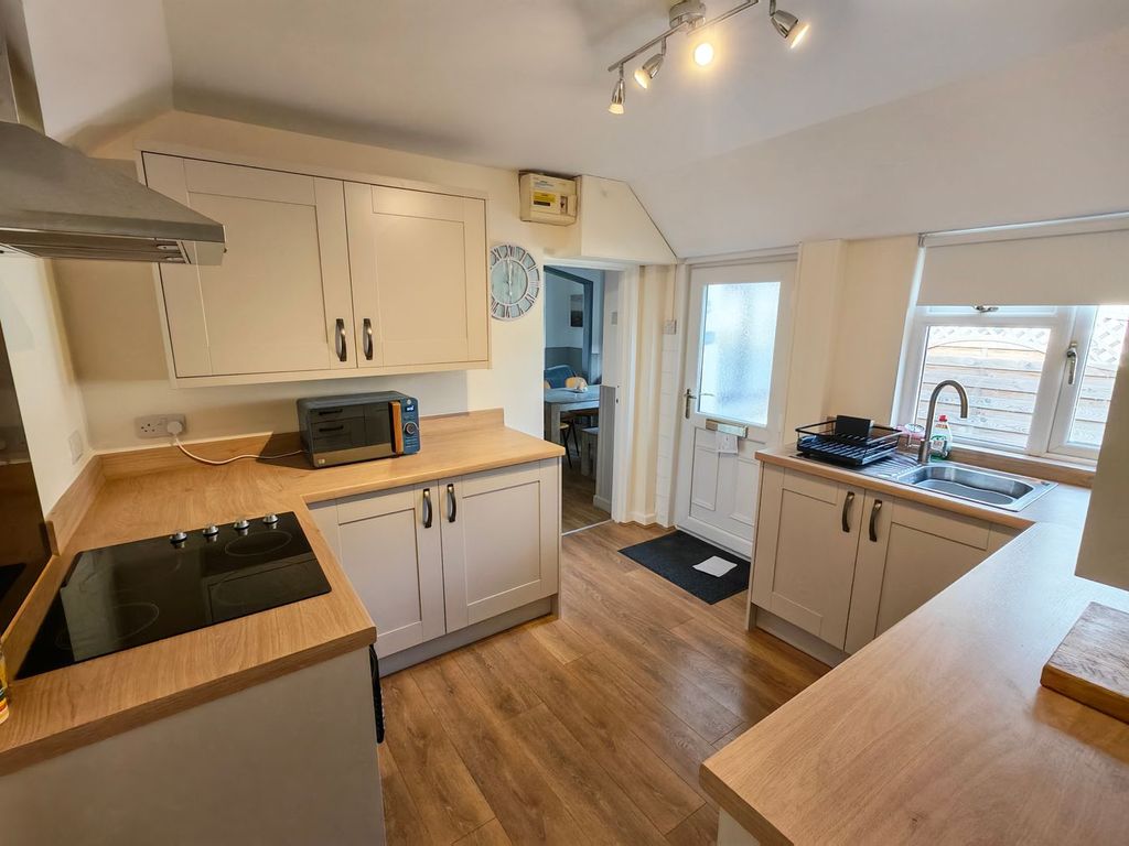 Property photo 3 of 14