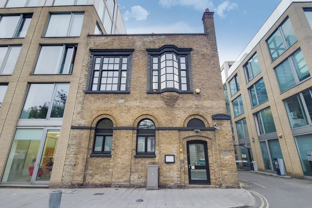 Property photo 2 of 7