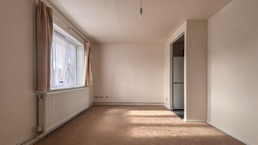 Property photo 3 of 6 3.Jpg
