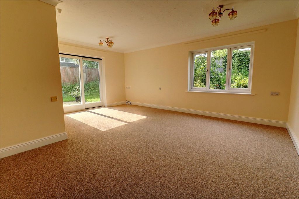 Property photo 2 of 13 Picture No. 08