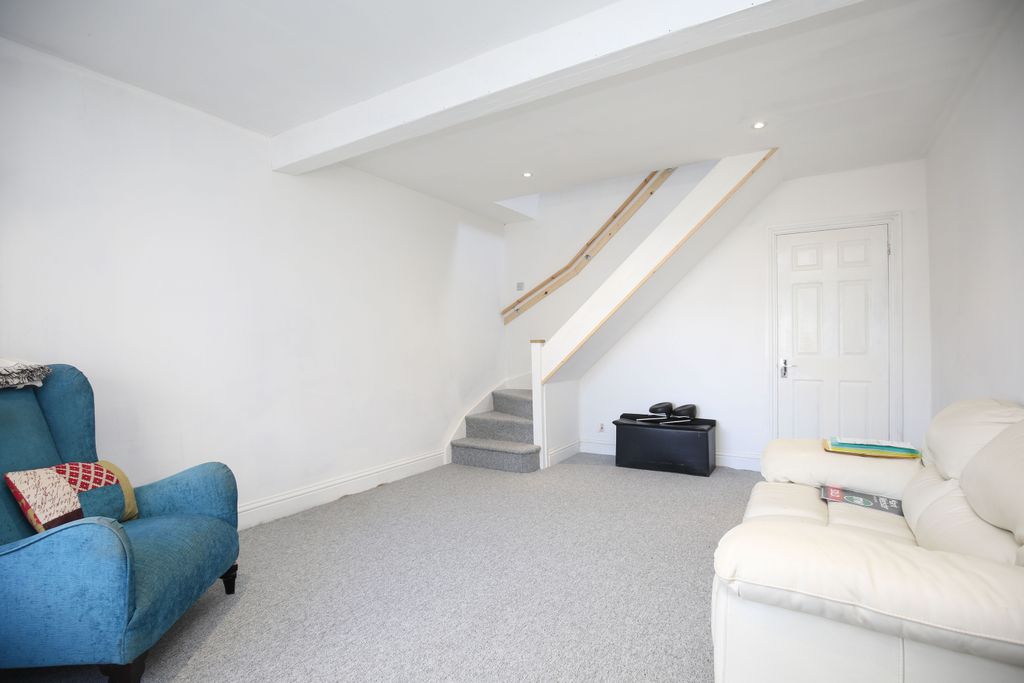 Property photo 3 of 17 Mw-6749