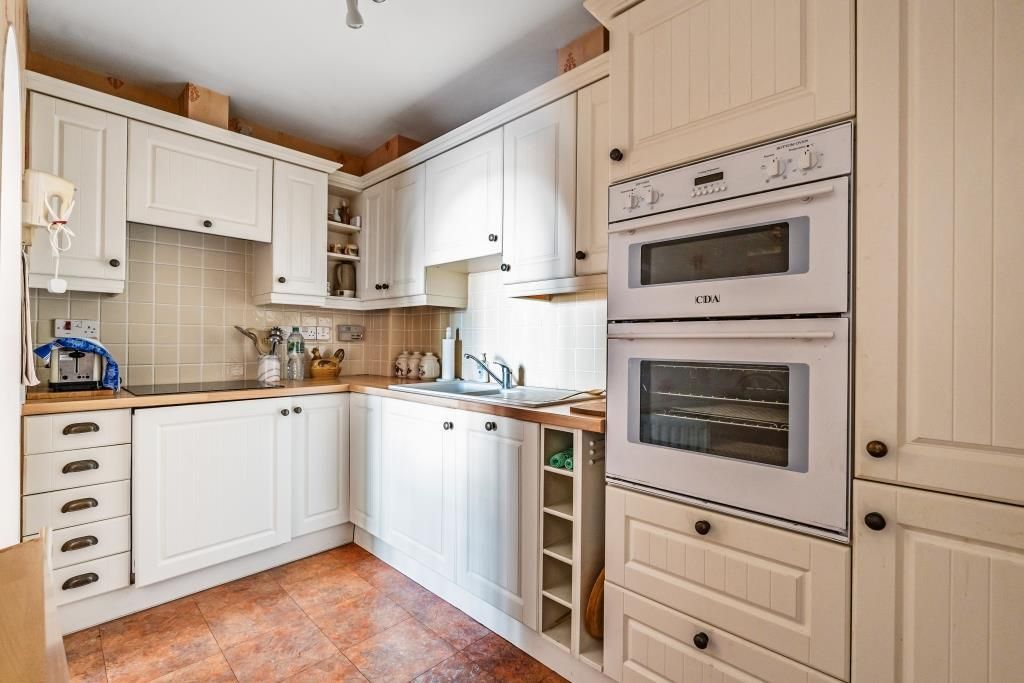 Property photo 3 of 10 5-St-Martins-Mews-13.Jpg