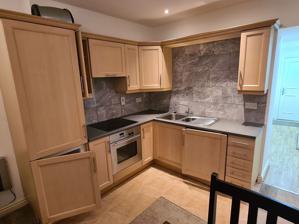 Property photo 2 of 5