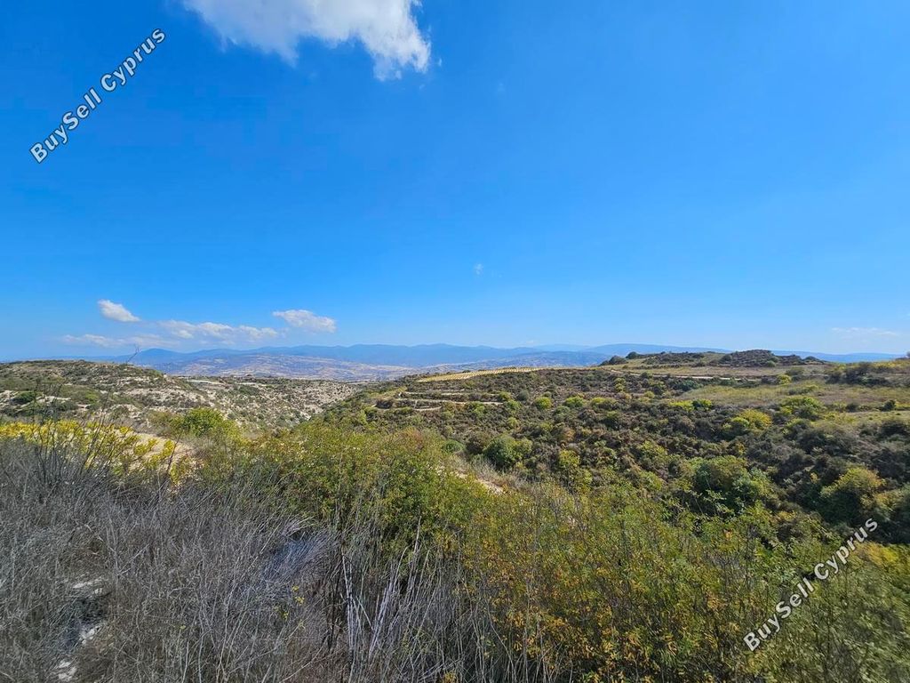Property photo 1 of 5