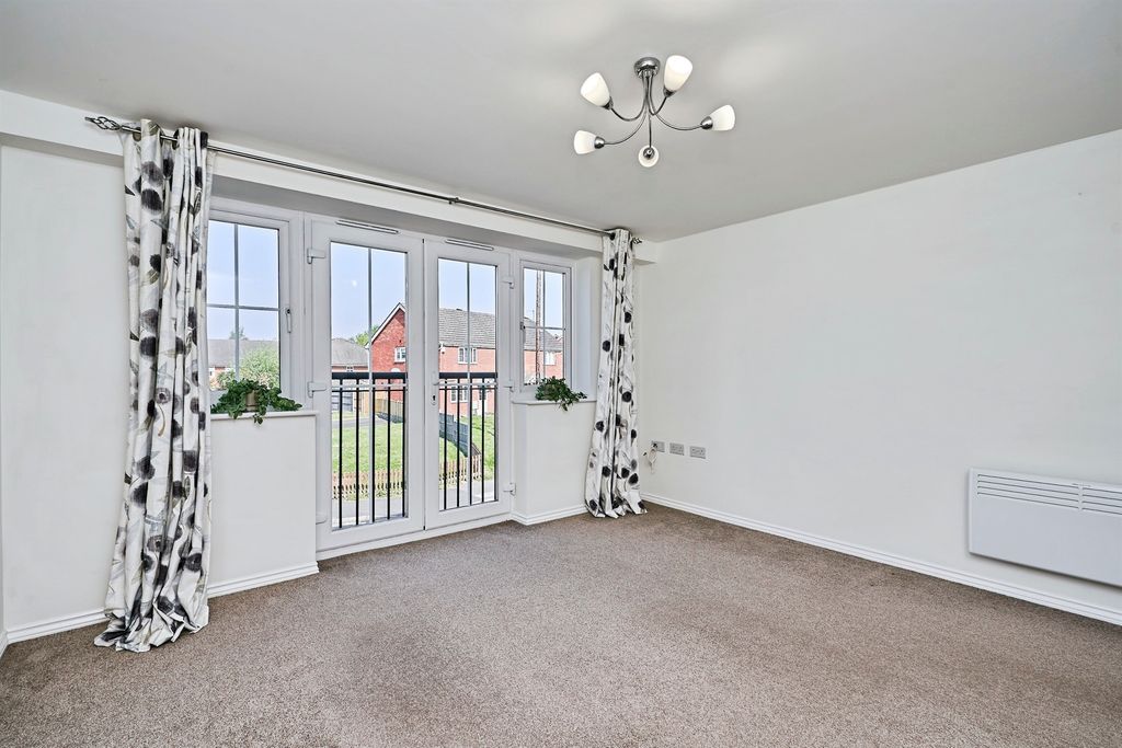 Property photo 2 of 20