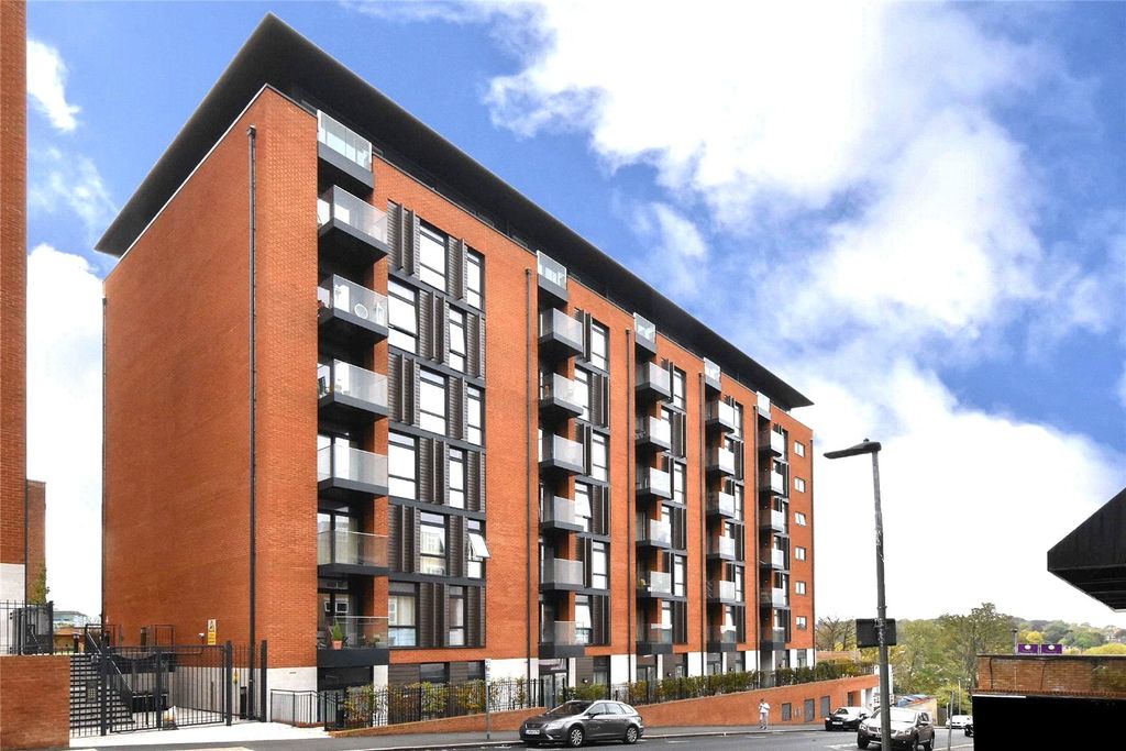 Property photo 1 of 11 Picture No. 14