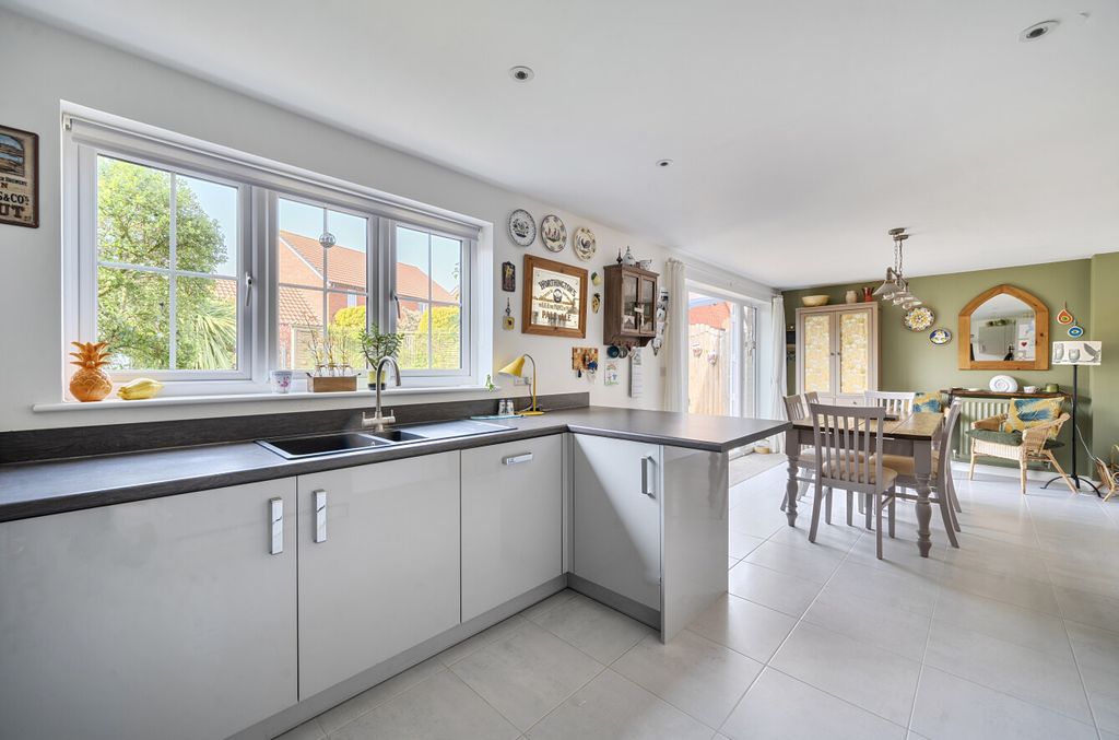 Property photo 3 of 24 1431259-19-69c185...