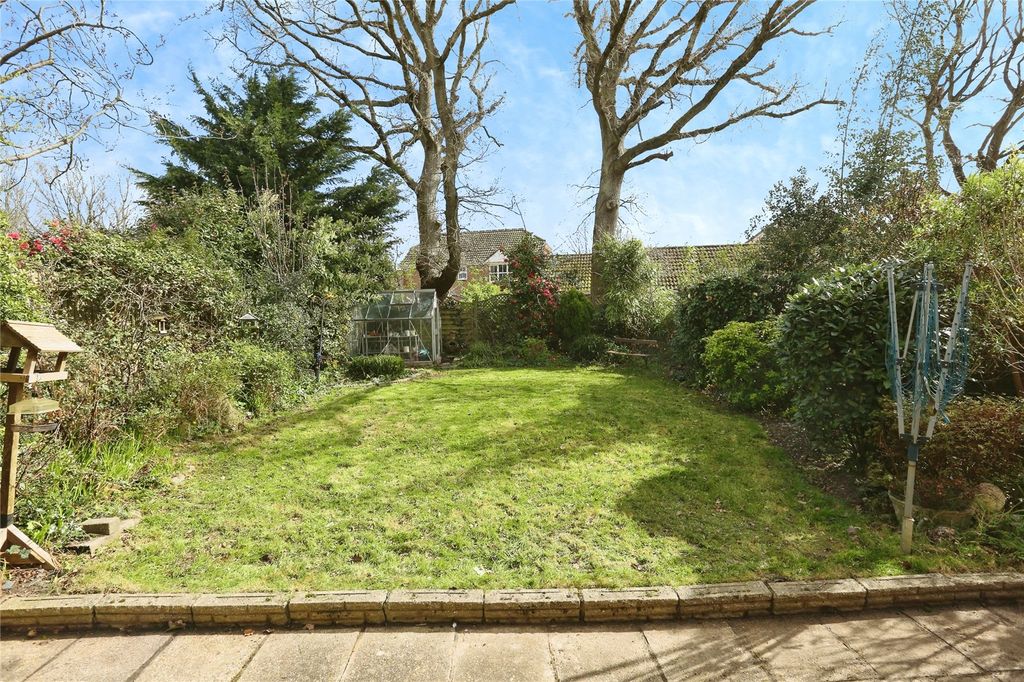 Property photo 2 of 23 Picture No. 14