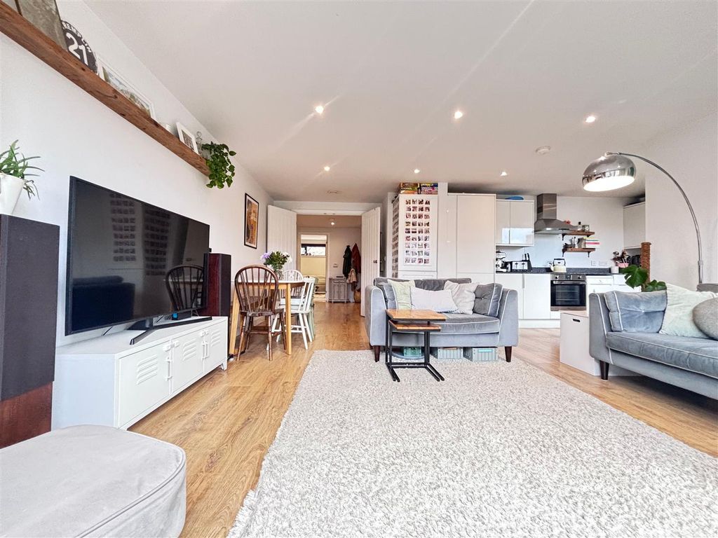 Property photo 3 of 12 Living1.Jpg