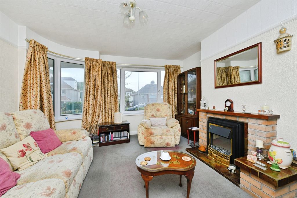 Property photo 3 of 22